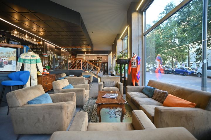 Lobby sitting area at Admiral Hotel Milano